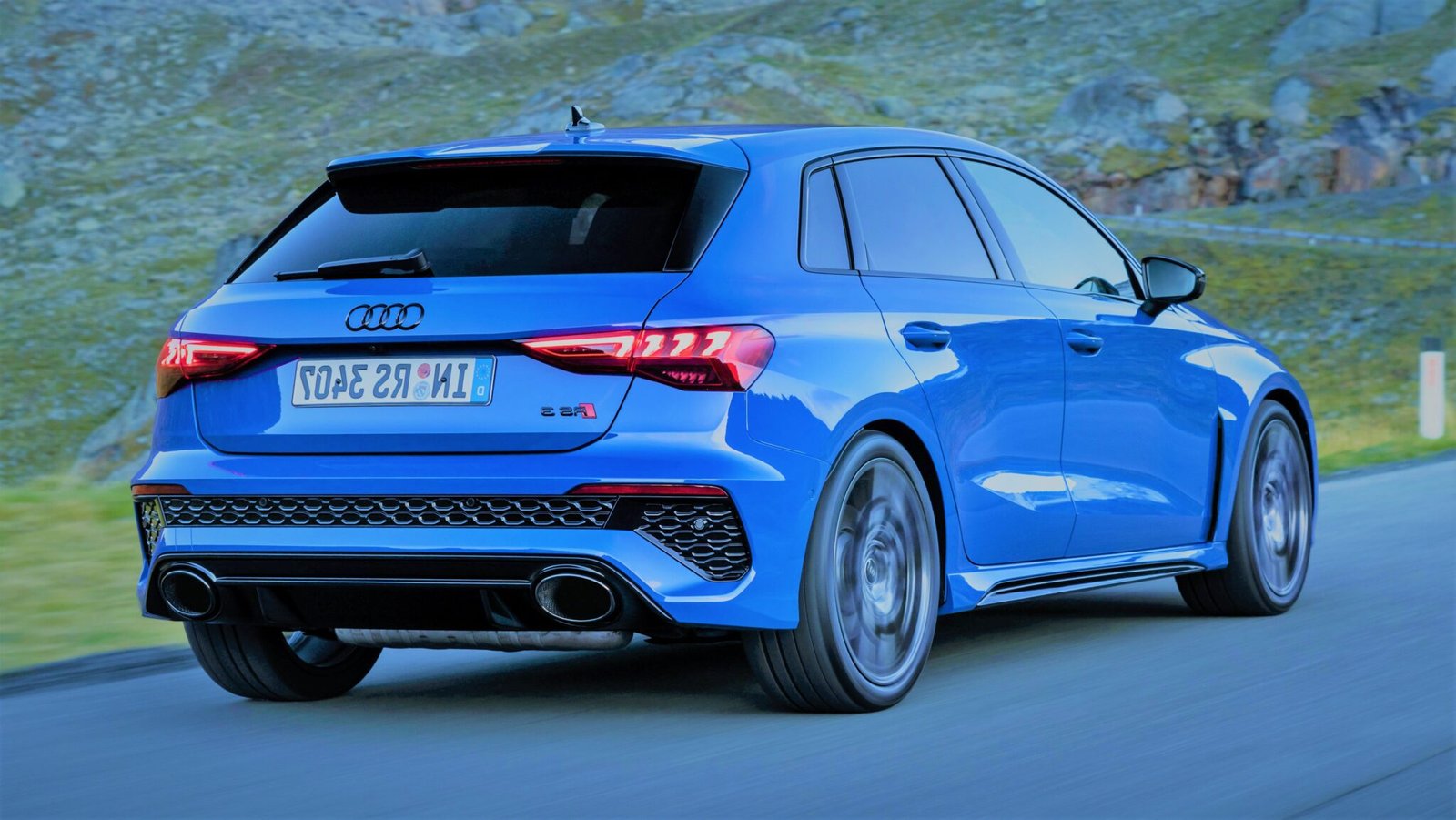 Audi RS3 Performance Edition Hot Hatch  CAR GTR